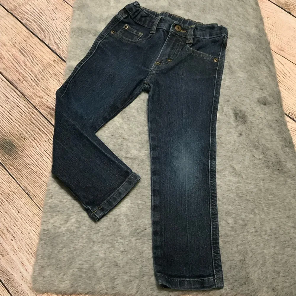 NWOT Nike Tee & Wrangler Skinny Jeans - Picture 5 of 9